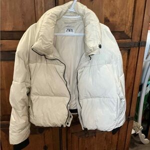 Zara Beige Outerwear